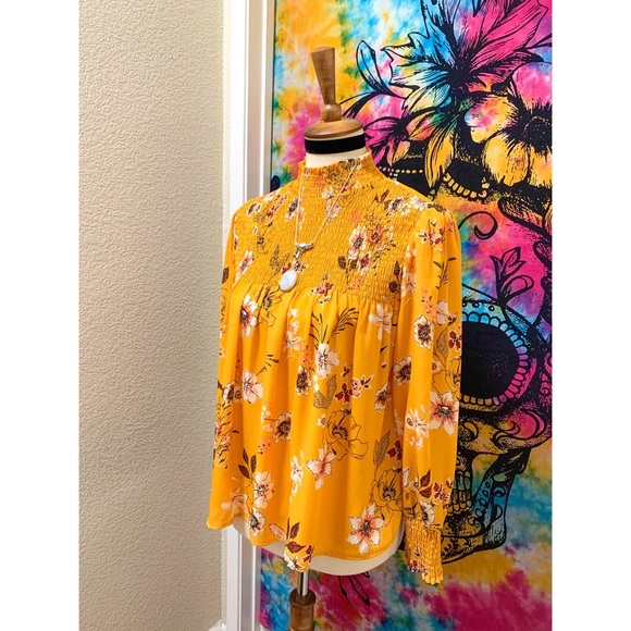 🌈 Stylish flower art top - Picture 3 of 11